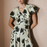TOP GILDA VOLANTE FLOR NEGRA
