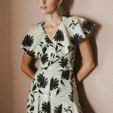 TOP GILDA VOLANTE FLOR NEGRA