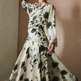 FALDA TABLAS GILDA FLOR NEGRA